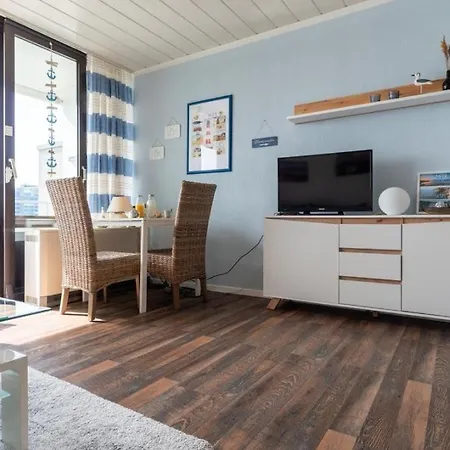 Haus-schoene-aussicht-wohnung-4-17-strandlust Apartamento