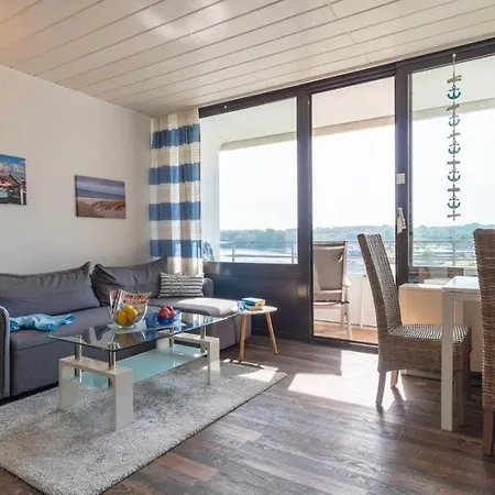 Haus-schoene-aussicht-wohnung-4-17-strandlust Apartamento